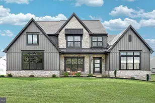 217 Dahlia Cir, Lebanon, PA 17042 - Photo 1