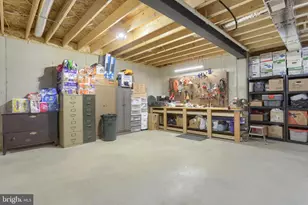 82 S Village Cir, Palmyra, PA 17078 - Photo 34