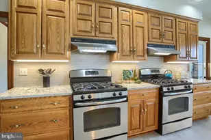 324 W Orchard Dr, Palmyra, PA 17078 - Photo 18