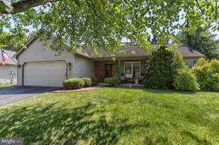 22 Scenic Dr, Myerstown, PA 17067 - Photo 4