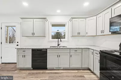 418 Elm Street, Lebanon, PA 17042 - Photo 12