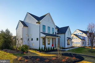 313 Iron Valley Dr, Lebanon, PA 17042 - Photo 2