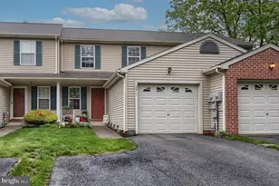 2017 Acorn Dr, Lebanon, PA 17042 - Photo 1