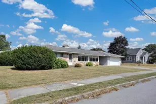 501 W Oak St, Palmyra, PA 17078 - Photo 2