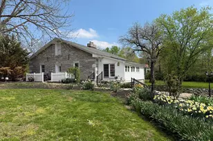 535 S Mill St, Lebanon, PA 17042 - Photo 2