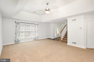 1007 Great Hall Dr, Lebanon, PA 17042 - Photo 4