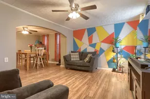 405 S 6th St, Lebanon, PA 17042 - Photo 4