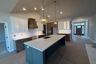 111 Starlight Ln, Lebanon, PA 17046 - Photo 2