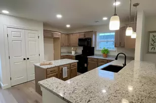 305 Jasmine Dr, Lebanon, PA 17042 - Photo 8