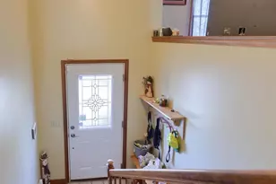 202 Redwood Ln, Lebanon, PA 17046 - Photo 2