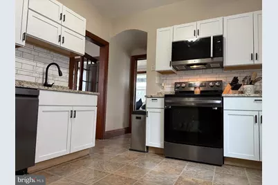 425 E Maple Street, Palmyra, PA 17078 - Photo 2