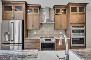 117 Blackford Blvd, Lebanon, PA 17042 - Photo 8