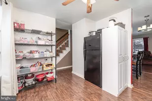 925 E Oak St, Palmyra, PA 17078 - Photo 8