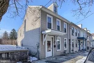 31 S 11th St, Lebanon, PA 17042 - Photo 2