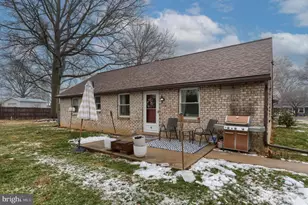 2 Werni Dr, Lebanon, PA 17042 - Photo 4