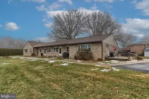 2 Werni Dr, Lebanon, PA 17042 - Photo 6