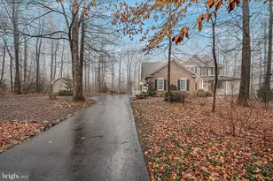 308 Stanley Dr, Palmyra, PA 17078 - Photo 2