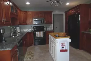 325 Charles St, Lebanon, PA 17042 - Photo 14