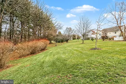 869 Water Edge Ct L-0062 Court, Lebanon, PA 17046 - Photo 4