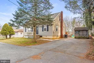 1 Ash Ln, Cleona, PA 17042 - Photo 2