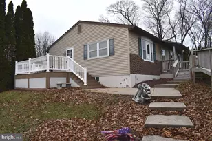 262 E Kercher Ave, Lebanon, PA 17046 - Photo 4