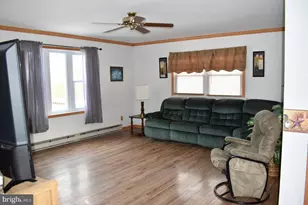 262 E Kercher Ave, Lebanon, PA 17046 - Photo 20