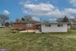 1275 Marion Dr, Lebanon, PA 17042 - Photo 6