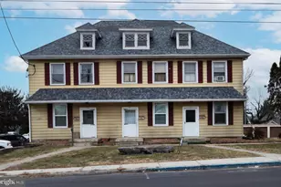 521 W Main St, Palmyra, PA 17078 - Photo 1