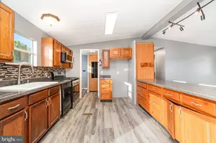 526 Palm City Park, Annville, PA 17003 - Photo 10