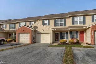 2005 Greystone Dr, Lebanon, PA 17042 - Photo 2