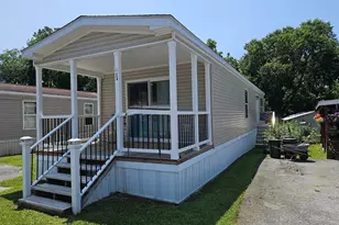 24 Olivers Park Dr, Annville, PA 17003 - Photo 1