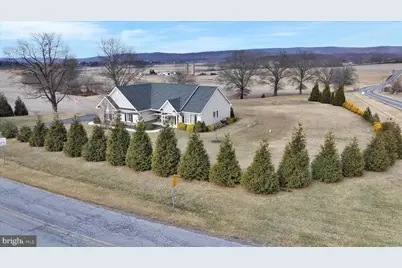 413 Sunrise Drive, Fredericksburg, PA 17026 - Photo 4