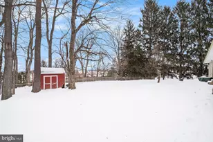 2141 Cloverfield Dr, Lebanon, PA 17046 - Photo 24