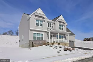 216 Copper Rdg Dr, Newmanstown, PA 17073 - Photo 4