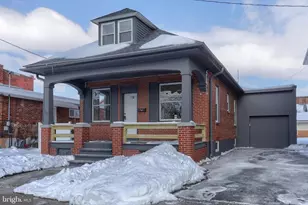 207 E Lehman St, Lebanon, PA 17046 - Photo 1