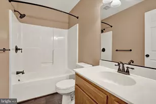 2030 Greystone Dr, Lebanon, PA 17042 - Photo 24