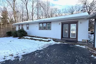 490 Meadow Ln, Lebanon, PA 17042 - Photo 24