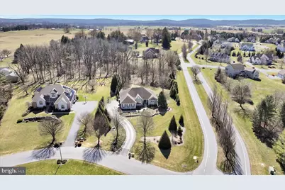 1000 Glenwood Lane, Lebanon, PA 17042 - Photo 2