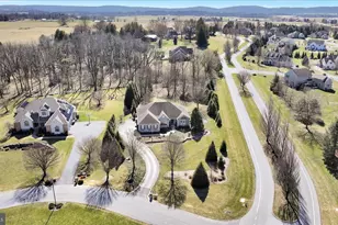 1000 Glenwood Ln, Lebanon, PA 17042 - Photo 2