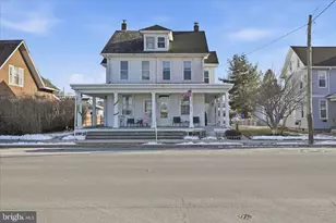 708 W Cherry St, Palmyra, PA 17078 - Photo 2