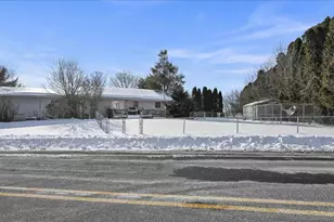 512 School Dr, Fredericksburg, PA 17026 - Photo 28