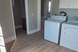 325 N College St, Palmyra, PA 17078 - Photo 2