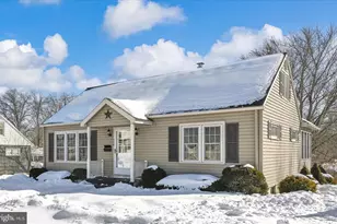 538 W Locust St, Lebanon, PA 17042 - Photo 2