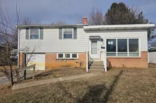 407 E Elm St, Lebanon, PA 17042 - Photo 1