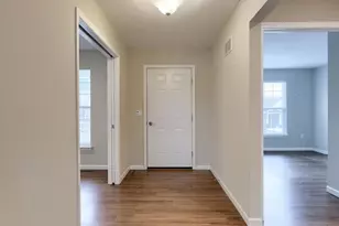 943 Snapdragon Ct, Lebanon, PA 17046 - Photo 4