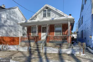 451 E Weidman St, Lebanon, PA 17046 - Photo 2