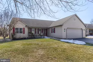 34 Scenic Dr, Myerstown, PA 17067 - Photo 2