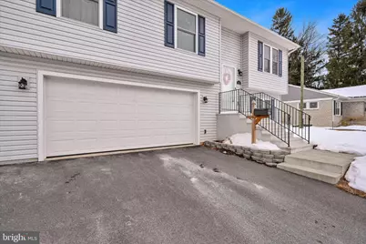 213 W Maple Avenue, Myerstown, PA 17067 - Photo 8