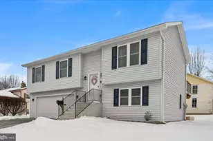 213 W Maple Ave, Myerstown, PA 17067 - Photo 6