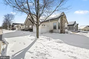 50 S Village Cir, Palmyra, PA 17078 - Photo 26